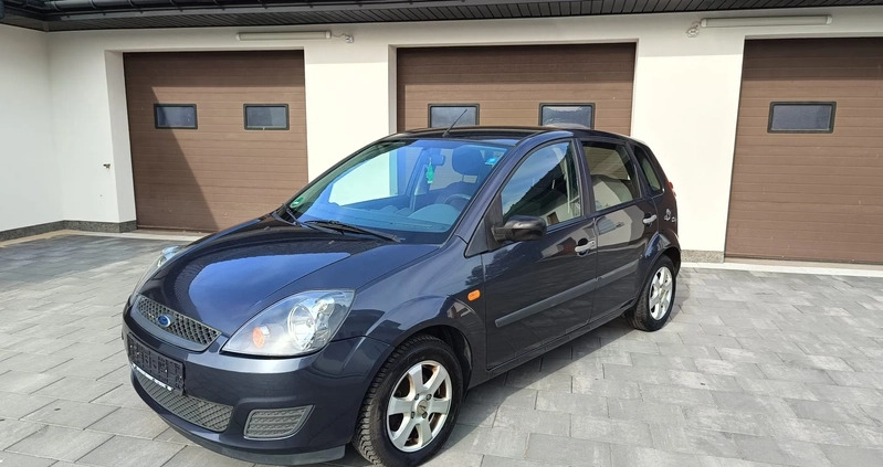 Ford Fiesta cena 9800 przebieg: 163805, rok produkcji 2007 z Toruń małe 211